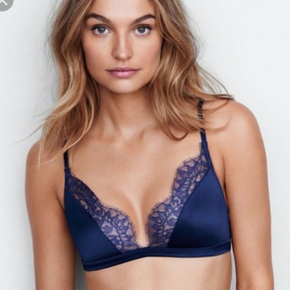 Victoria’s Secret Satin & lace triangle bralette